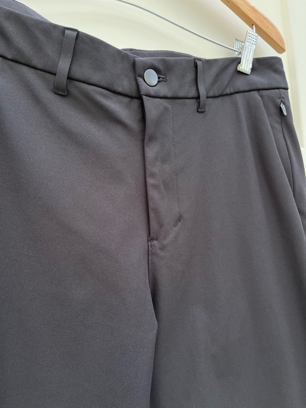 Lululemon ABC Classic Fit Pants Mens 33 Black 5 Pocket Flat Front Stretch - Picture 3 of 9